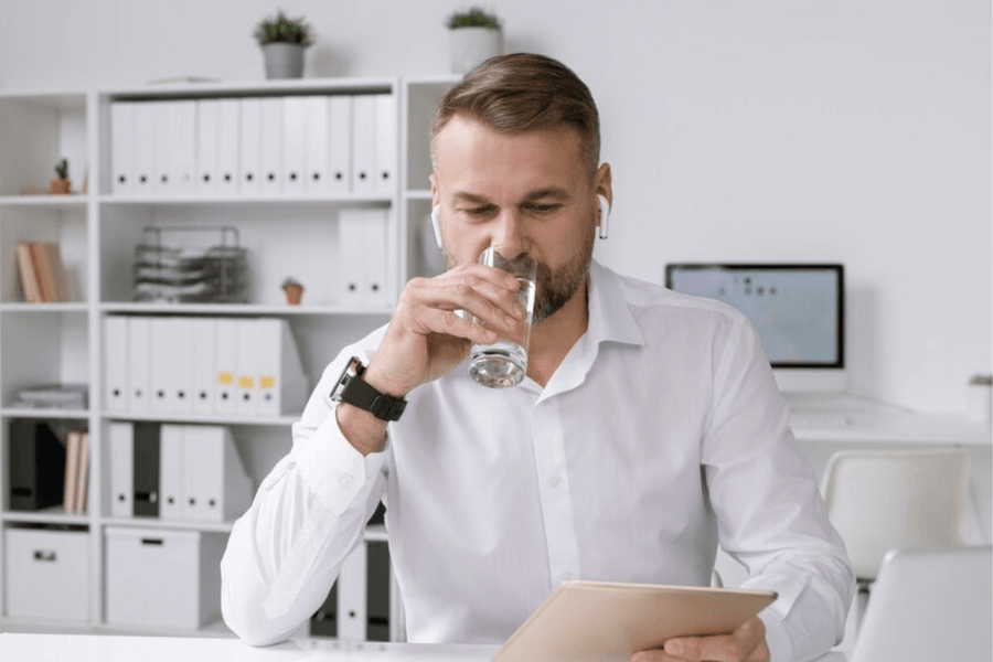 The Busy Personβs Guide to Staying Hydrated